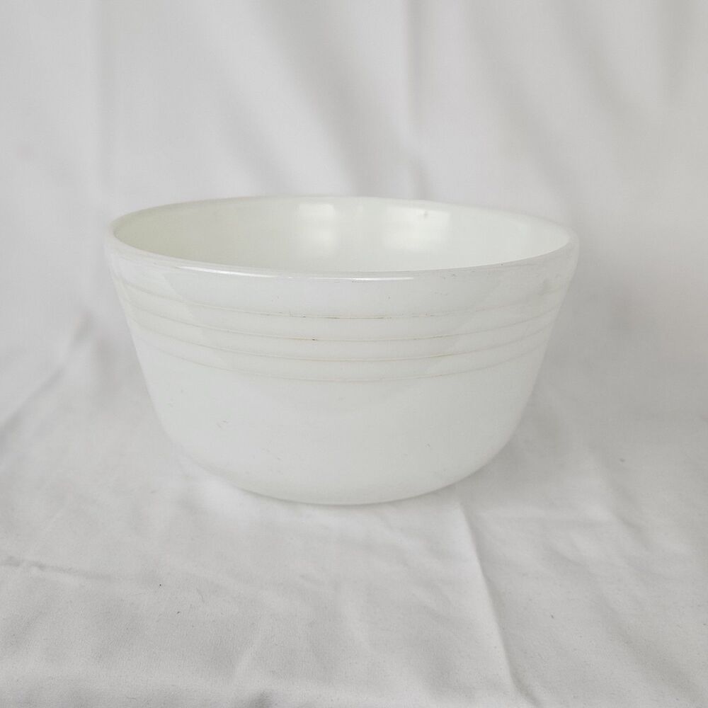 Vtg White Pyrex Ribbed Milk Glass 4 Qt Mixing Bowl for Hamilton Beach Mixer #11